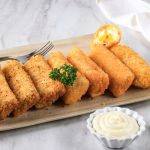 Risoles Isi Ragout: Camilan Renyah dengan Isian Gurih yang Menggugah Selera