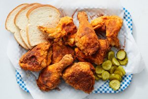 Read more about the article Nashville: Tempat Terbaik untuk Nyobain Hot Chicken Paling Nendang!