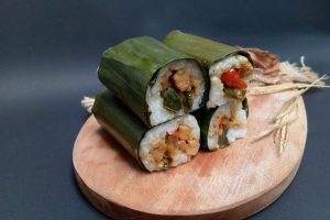 Read more about the article Arem-Arem: Camilan Tradisional yang Bikin Kangen Masa Kecil