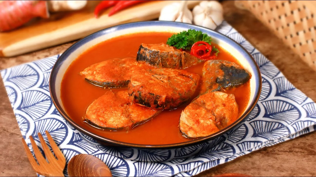 Review Menikmati Ikan Asam Pedas