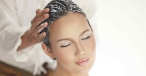 Read more about the article Creambath: Ritual Sakral Rambut yang Sering Diremehkan