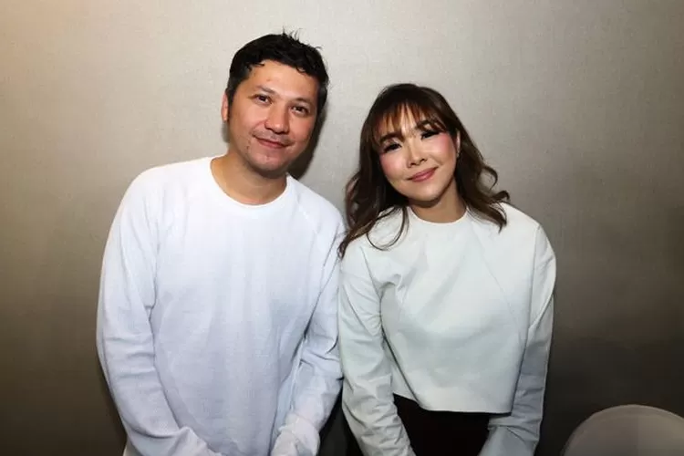 Gisel dan Gading