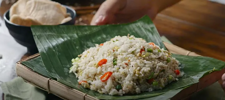 You are currently viewing Nasi Cikur: Sajian Tradisional Sunda yang Bikin Rindu Rumah