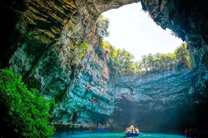 You are currently viewing Paradise Cave: Destinasi Wisata Alam yang Wajib Dikunjungi di Vietnam