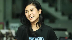 Read more about the article Delia Husein : Bakat Terpendam yang Diam-Diam Menghibur