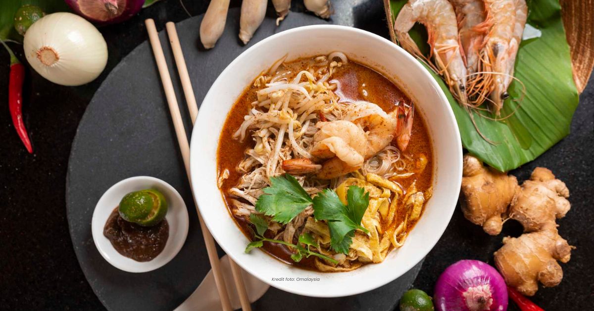 Cara Membuat Laksa Sarawak di Rumah