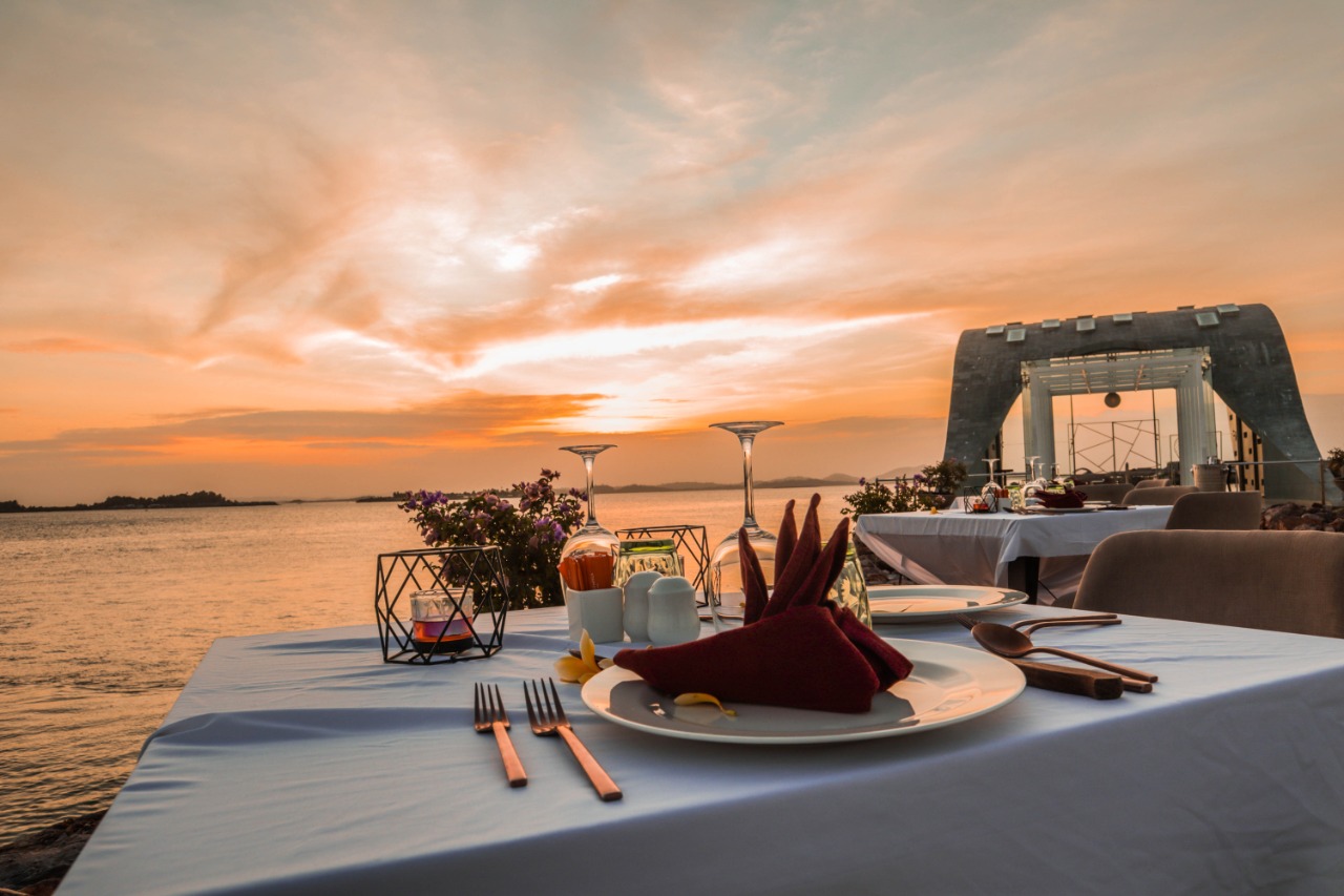 Menikmati Senja di Dekat Jembatan Barelang