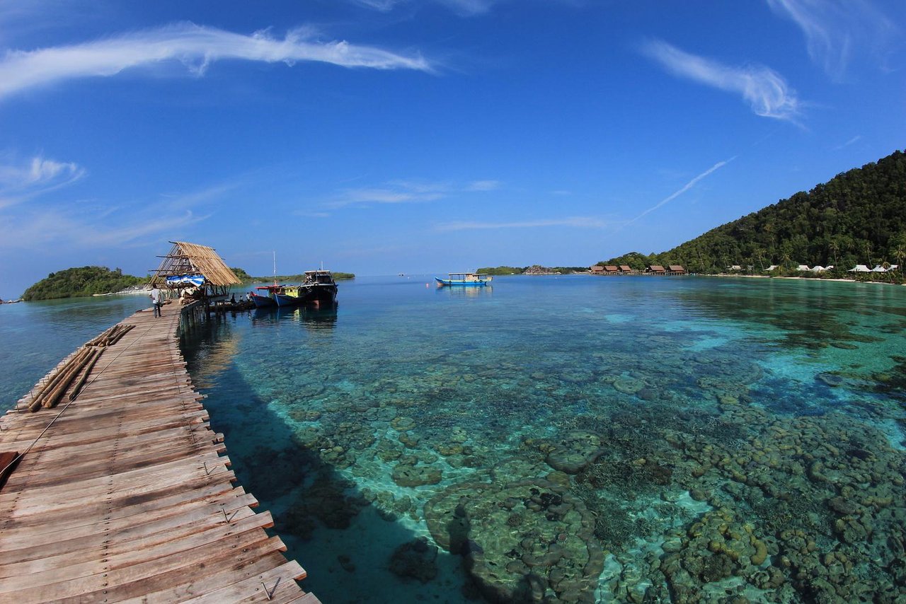Laut Jernih yang Menjadi Daya Tarik Utama