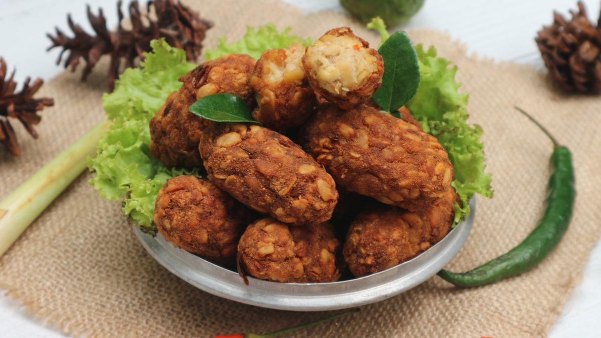 You are currently viewing Mendol Tempe, Kuliner Tradisional yang Sederhana tetapi Selalu Berhasil Menggugah Selera